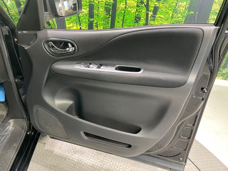 2014 Nissan Serena DAA-HC26 (UW-6a73faaf289f4)[27]