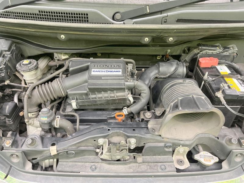 2016 Honda N-BOX CUSTOM DBA-JF1 (UW-6a73faf399d01)[4]