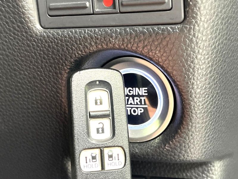 2017 Honda N-BOX CUSTOM DBA-JF3 (UW-6a73faf942c4d)[7]