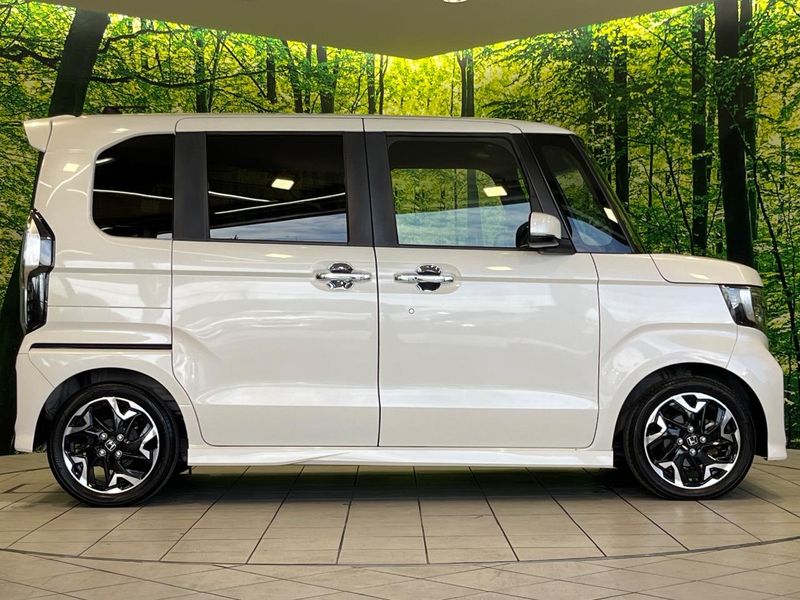 2018 Honda N-BOX CUSTOM DBA-JF3 (UW-6a73fb03c6286)[21]