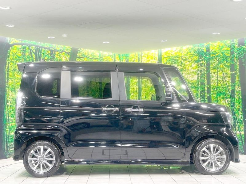 2022 Honda N-BOX CUSTOM 6BA-JF3 (UW-6a73fb14235d0)[18]