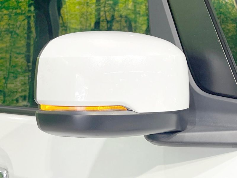2023 Honda N-BOX CUSTOM 6BA-JF3 (UW-6a73fb197a6c6)[21]