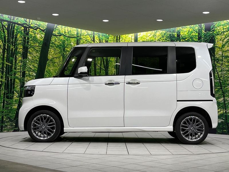 2023 Honda N-BOX CUSTOM 6BA-JF6 (UW-6a73fb315336a)[13]