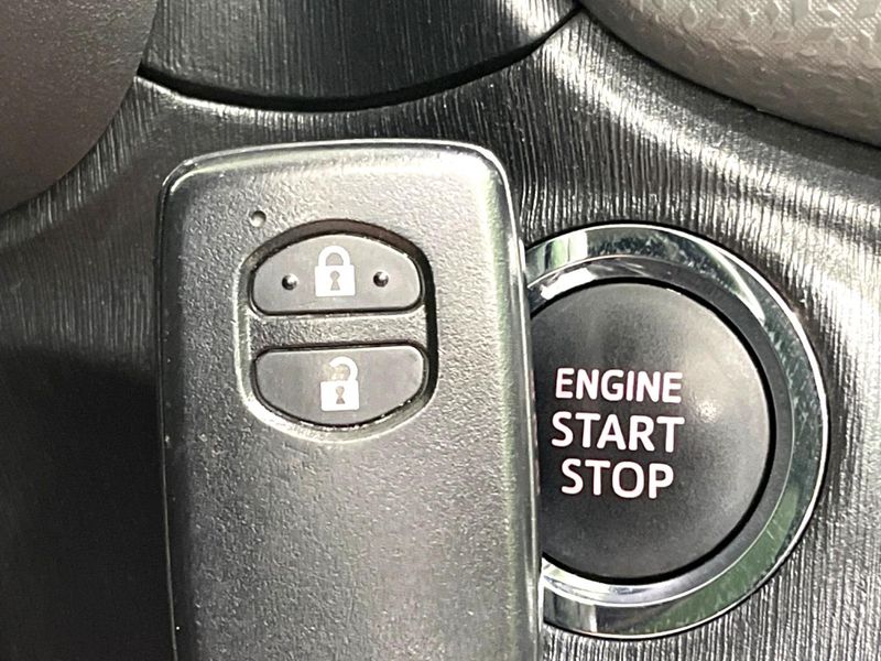 2012 Toyota Vitz DBA-KSP130 (UW-6a73fb6525312)[6]