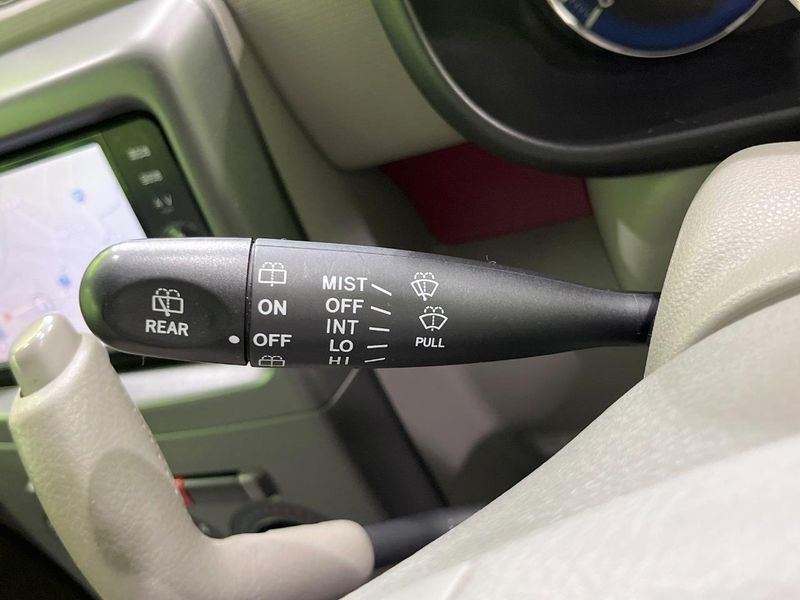 2012 Toyota Pixis Space DBA-L575A (UW-6a73fb6dcdeae)[21]