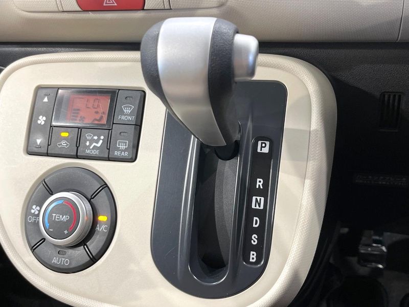 2015 Daihatsu Mira Cocoa DBA-L685S (UW-6a73fb727e8d8)[21]