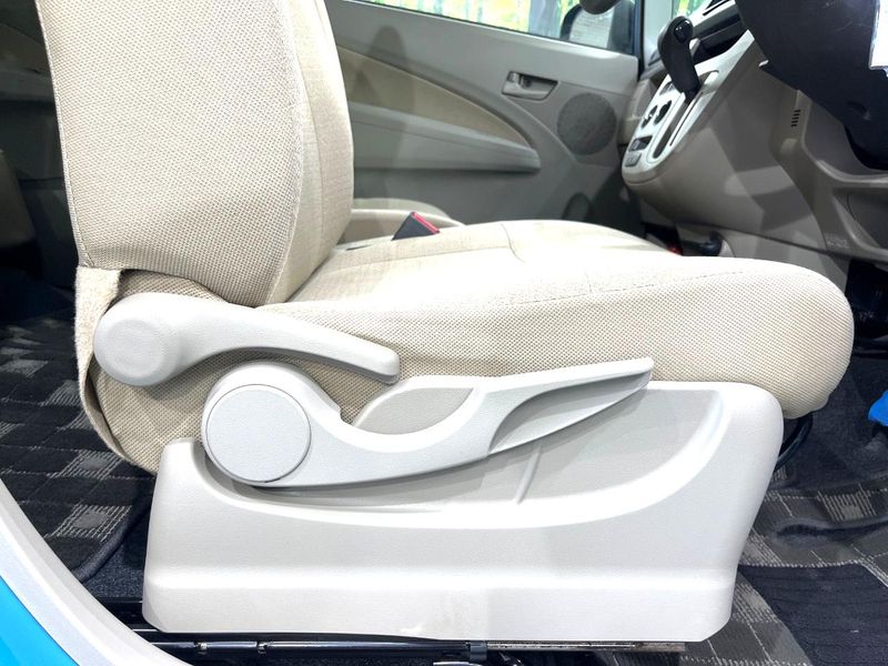 2013 Subaru Stella DBA-LA110F (UW-6a73fb74f11eb)[29]