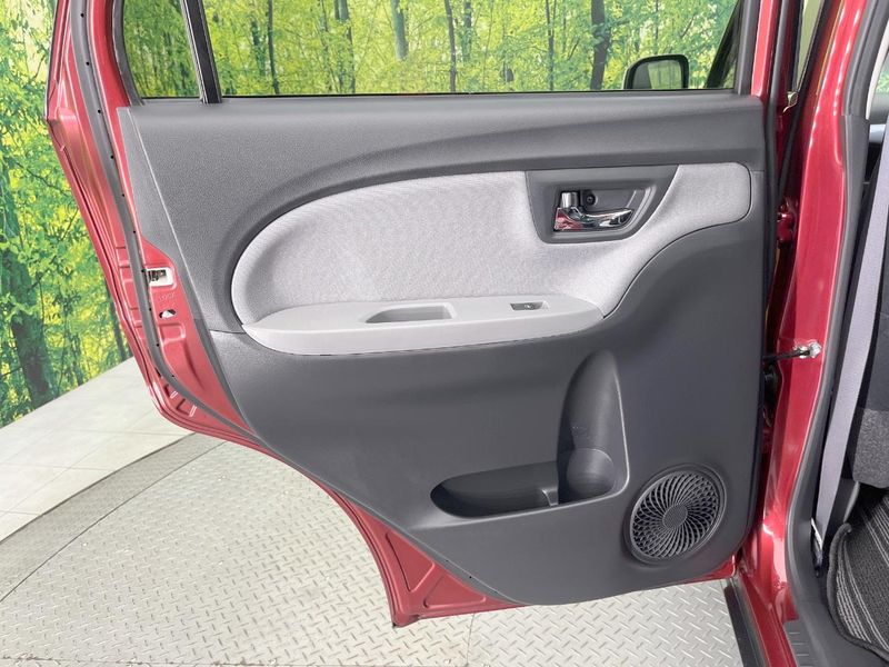 2016 Daihatsu Cast DBA-LA250S (UW-6a73fb7acb03e)[27]