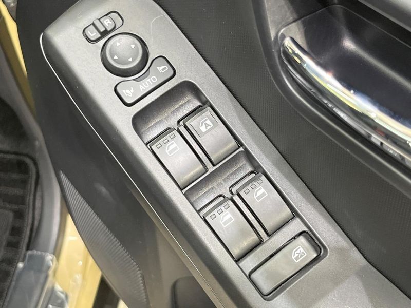 2021 Daihatsu Taft 6BA-LA900S (UW-6a73fbb9ede2d)[10]