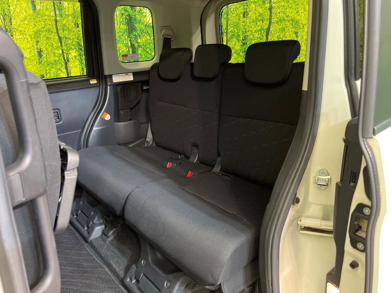 2017 Toyota Roomy DBA-M900A (UW-6a73fbca20d0d)[26]