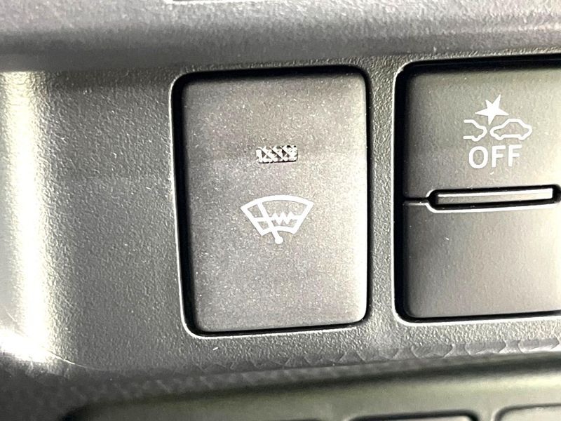 2025 Toyota Roomy 5BA-M910A (UW-6a73fbdf063fb)[17]