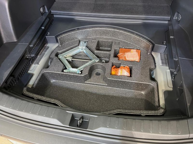 2019 Toyota RAV4 6BA-MXAA54 (UW-6a73fc483ae7f)[7]