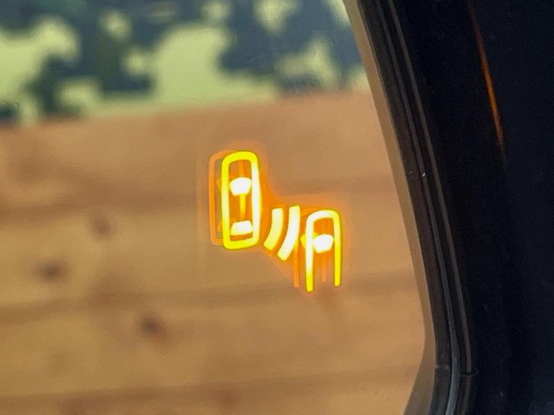 2019 Toyota RAV4 6BA-MXAA54 (UW-6a73fc483ae7f)[17]