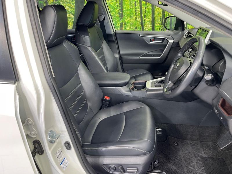 2020 Toyota RAV4 6BA-MXAA54 (UW-6a73fc49e06f6)[18]
