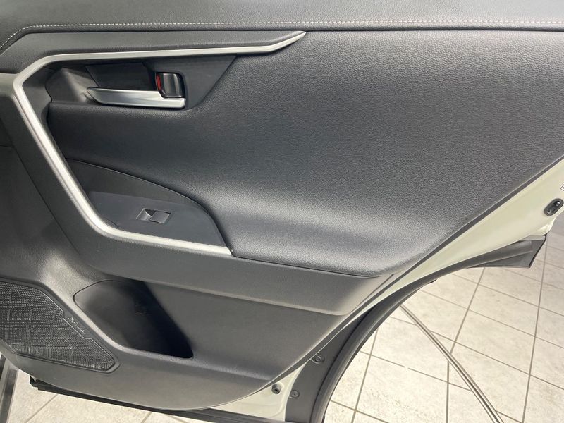 2020 Toyota RAV4 6BA-MXAA54 (UW-6a73fc49e06f6)[14]