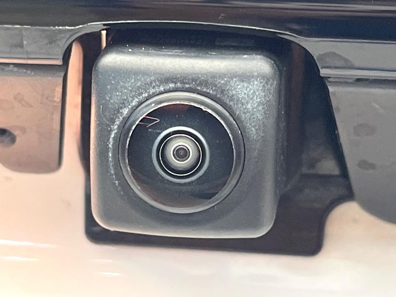 2022 Toyota Yaris Cross 6AA-MXPJ10 (UW-6a73fc62da3b5)[7]