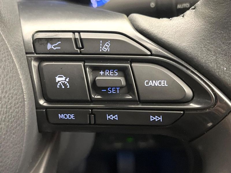 2022 Toyota Yaris Cross 6AA-MXPJ10 (UW-6a73fc62da3b5)[24]