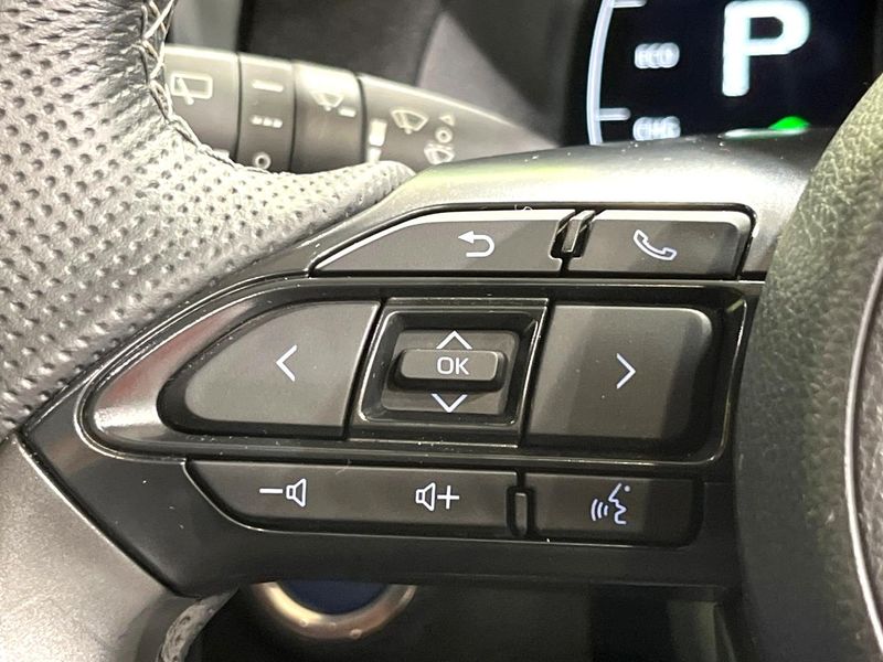 2023 Toyota Aqua 6AA-MXPK11 (UW-6a73fc6ddb1f1)[29]