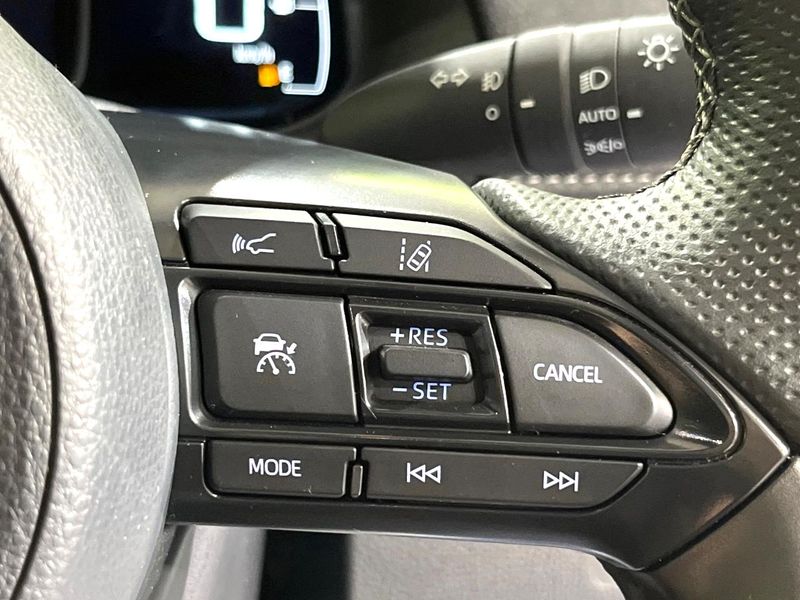 2023 Toyota Aqua 6AA-MXPK11 (UW-6a73fc6ddb1f1)[28]