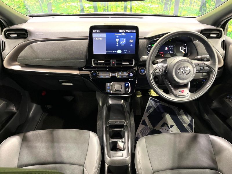 2023 Toyota Aqua 6AA-MXPK11 (UW-6a73fc6ddb1f1)[18]