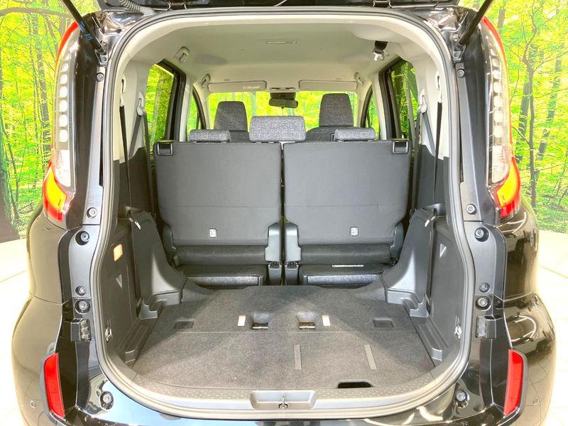 2022 Toyota Sienta 6AA-MXPL10G (UW-6a73fc71a8ba3)[9]