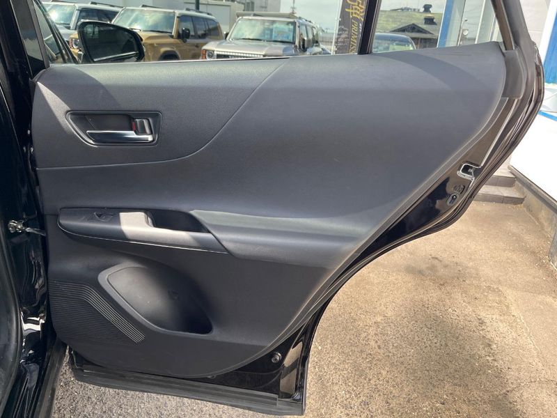 2022 Toyota Harrier 6BA-MXUA80 (UW-6a73fc81eb47c)[21]