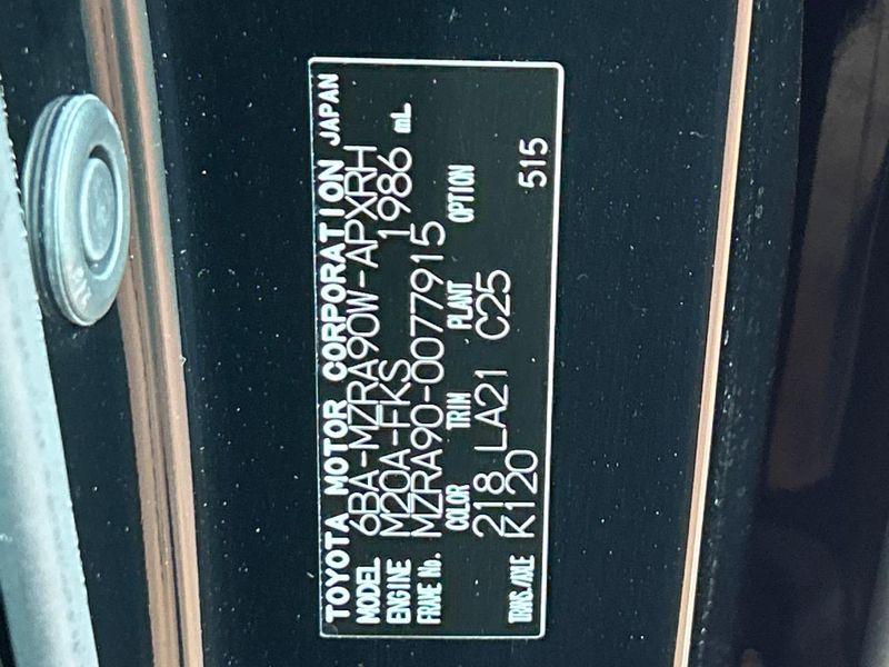 2023 Toyota Noah 6BA-MZRA90W (UW-6a73fc9a4f2d4)[1]