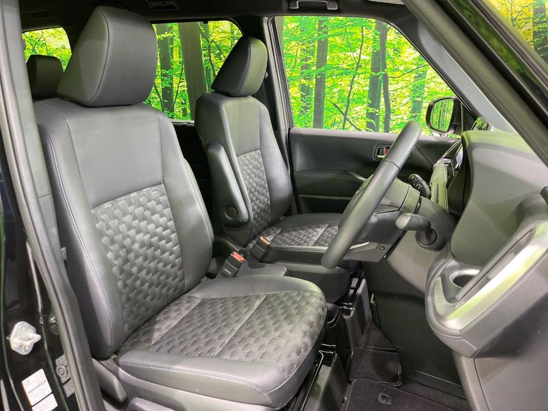 2025 Toyota Voxy 6BA-MZRA95W (UW-6a73fc9f3017b)[6]