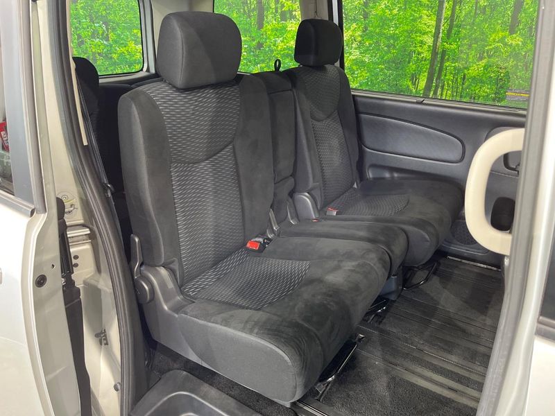 2011 Nissan Serena DBA-NC26 (UW-6a73fc9f7d1c4)[27]