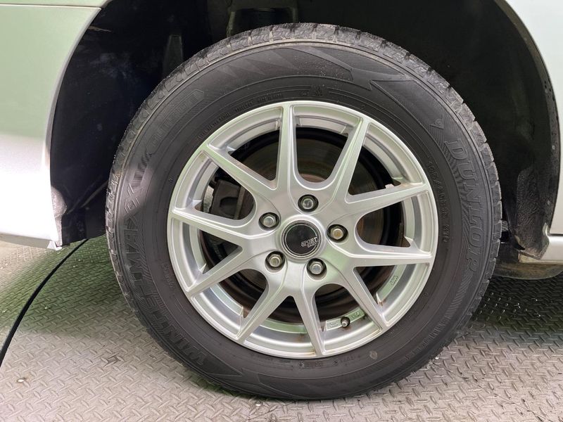 2011 Nissan Serena DBA-NC26 (UW-6a73fc9f7d1c4)[11]