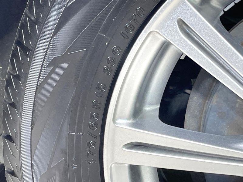 2019 Toyota Aqua DAA-NHP10 (UW-6a73fca97eec3)[8]