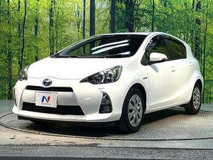 2012 Toyota Aqua DAA-NHP10