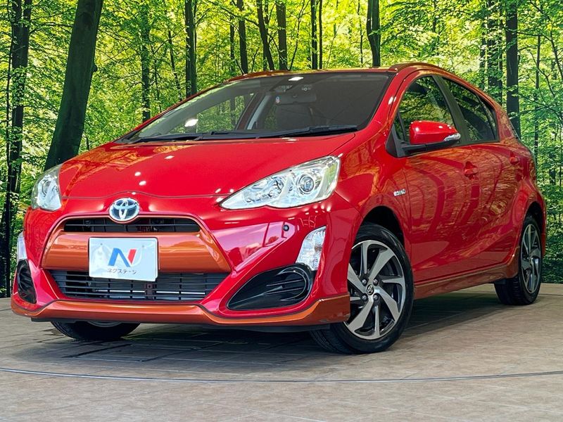 2016 Toyota Aqua DAA-NHP10 (UW-6a73fcb14b1d7)[0]