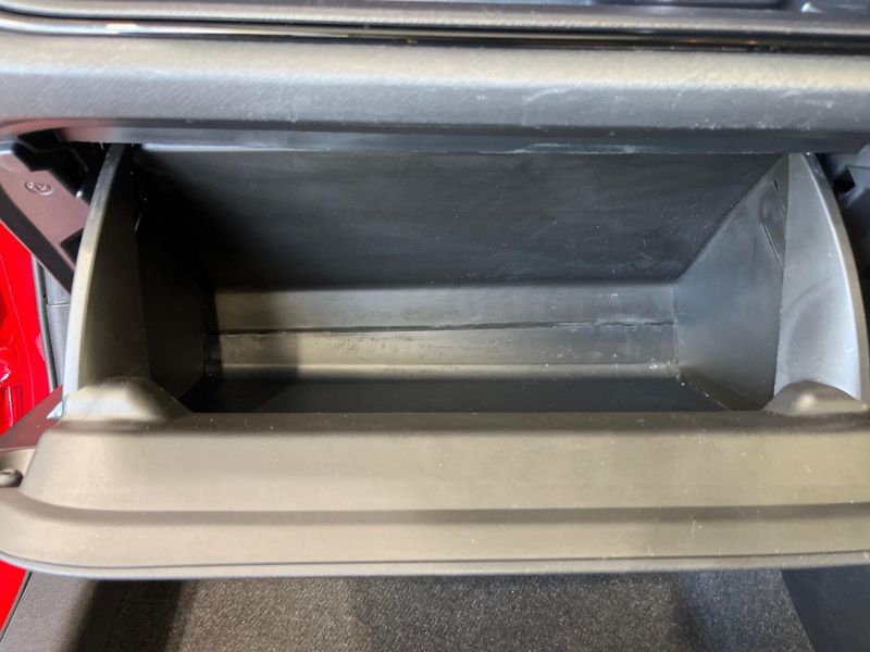 2016 Toyota Aqua DAA-NHP10 (UW-6a73fcb14b1d7)[19]