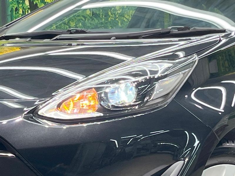 2018 Toyota Aqua DAA-NHP10 (UW-6a73fcb44933b)[8]