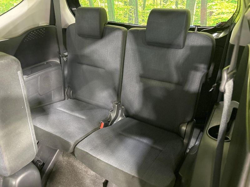 2015 Toyota Sienta DAA-NHP170G (UW-6a73fcb750a13)[22]