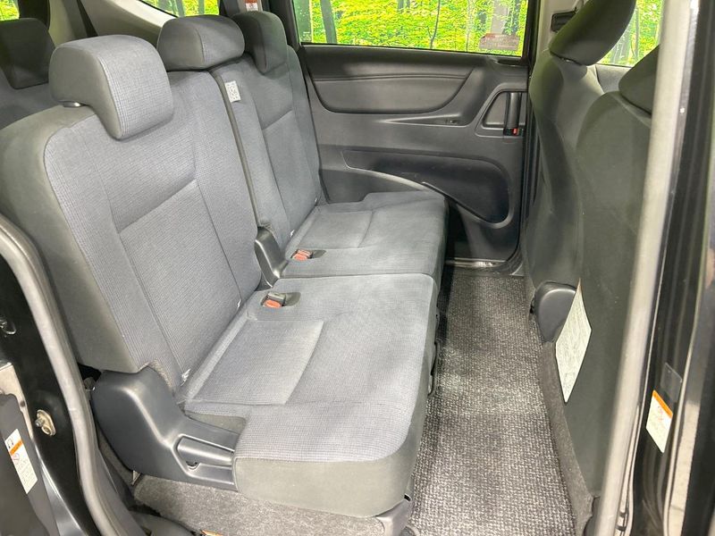 2015 Toyota Sienta DAA-NHP170G (UW-6a73fcb750a13)[24]