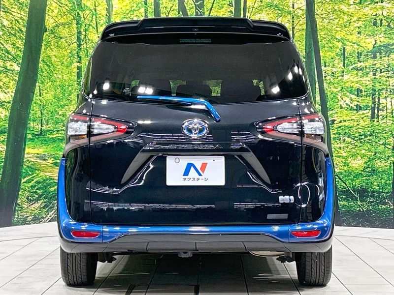 2015 Toyota Sienta DAA-NHP170G (UW-6a73fcb750a13)[11]