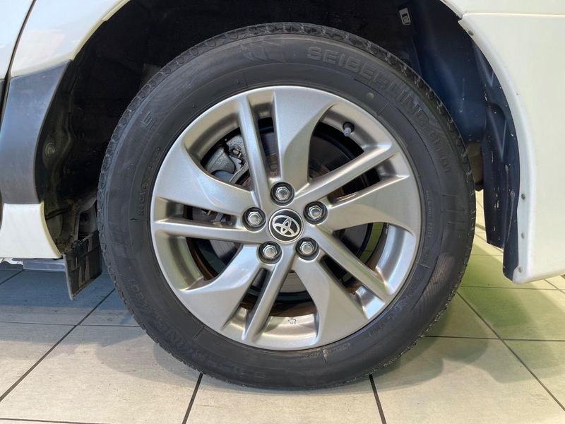 2016 Toyota Sienta DAA-NHP170G (UW-6a73fcb817417)[8]