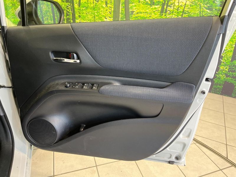 2016 Toyota Sienta DAA-NHP170G (UW-6a73fcb817417)[26]