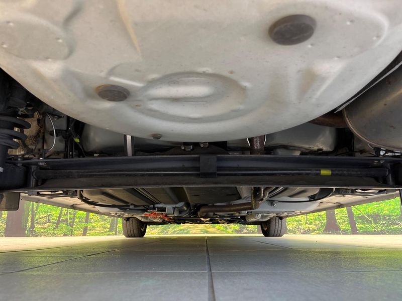 2016 Toyota Sienta DAA-NHP170G (UW-6a73fcb817417)[29]