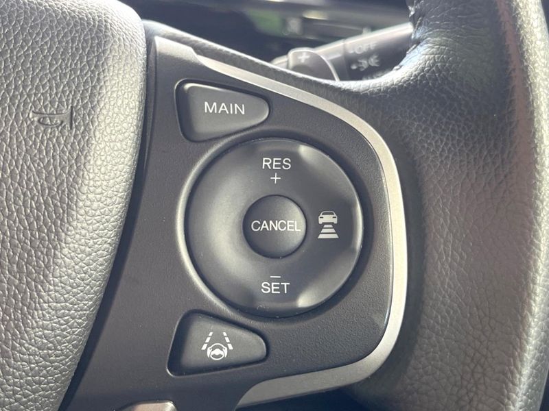 2018 Honda Stepwgn Spada DBA-RP3 (UW-6a73fcd2e4386)[17]