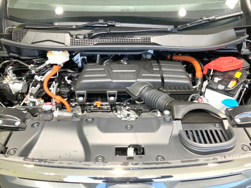 2026 Honda Step Wagon 6AA-RP8 (UW-6a73fcd8e3cdd)[4]
