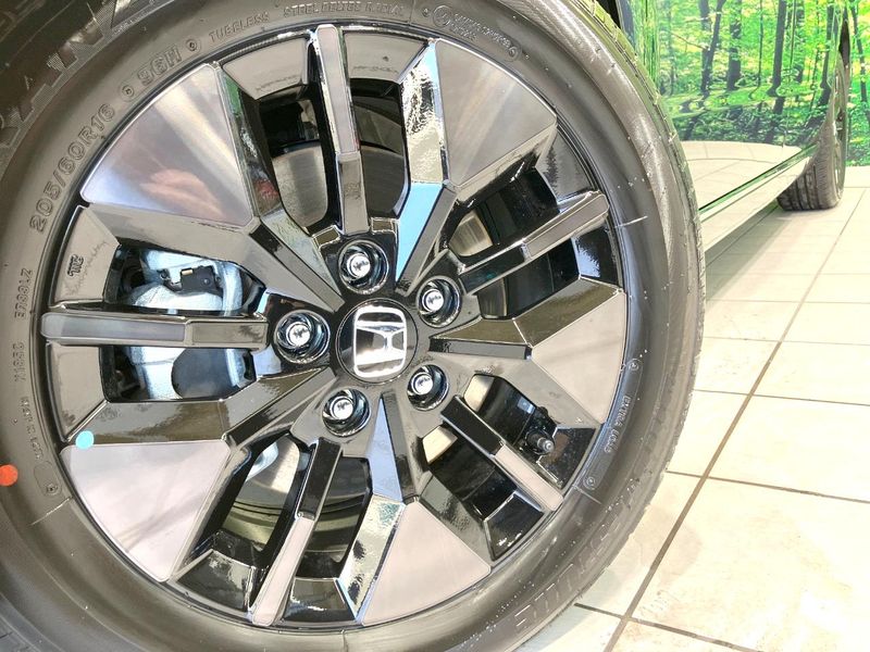 2026 Honda Step Wagon 6AA-RP8 (UW-6a73fcd8e3cdd)[9]