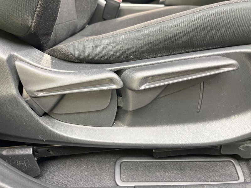 2022 Honda Vezel 6BA-RV3 (UW-6a73fcdfdc2cd)[17]