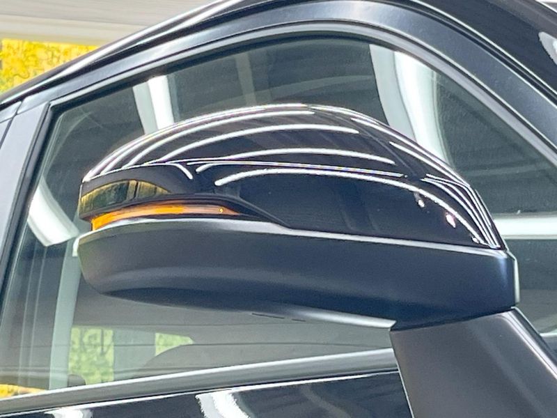 2022 Honda Vezel 6BA-RV3 (UW-6a73fcdfdc2cd)[8]