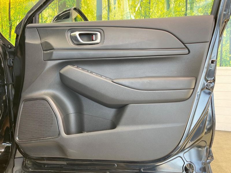 2022 Honda Vezel 6BA-RV3 (UW-6a73fcdfdc2cd)[27]