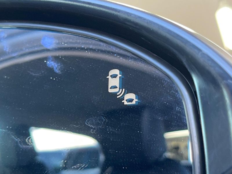 2021 Honda Vezel 6AA-RV5 (UW-6a73fce41f057)[16]