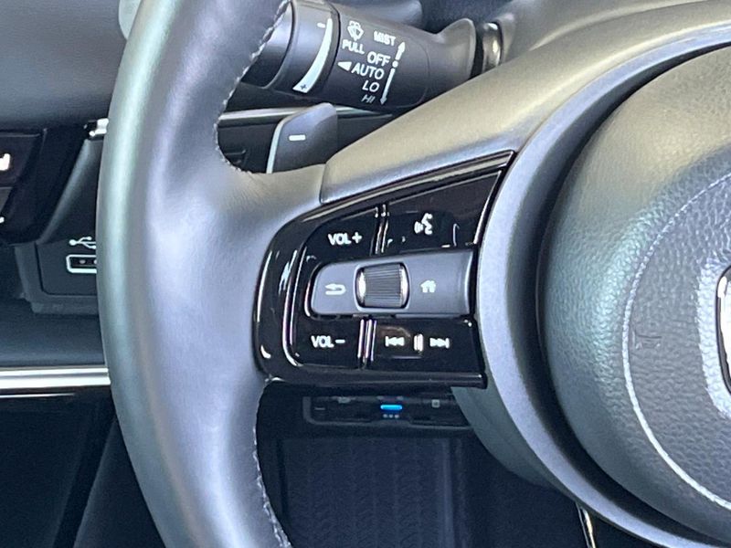 2021 Honda Vezel 6AA-RV5 (UW-6a73fce41f057)[13]