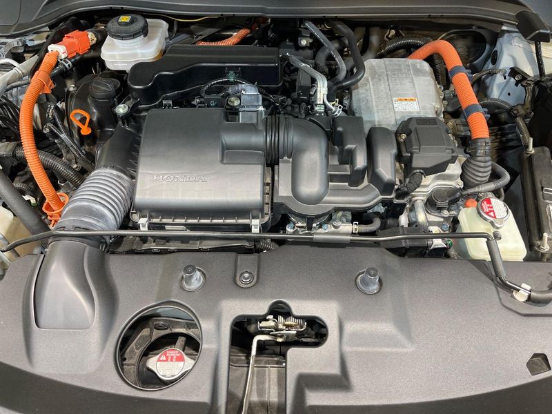 2022 Honda Vezel 6AA-RV5 (UW-6a73fce495130)[8]